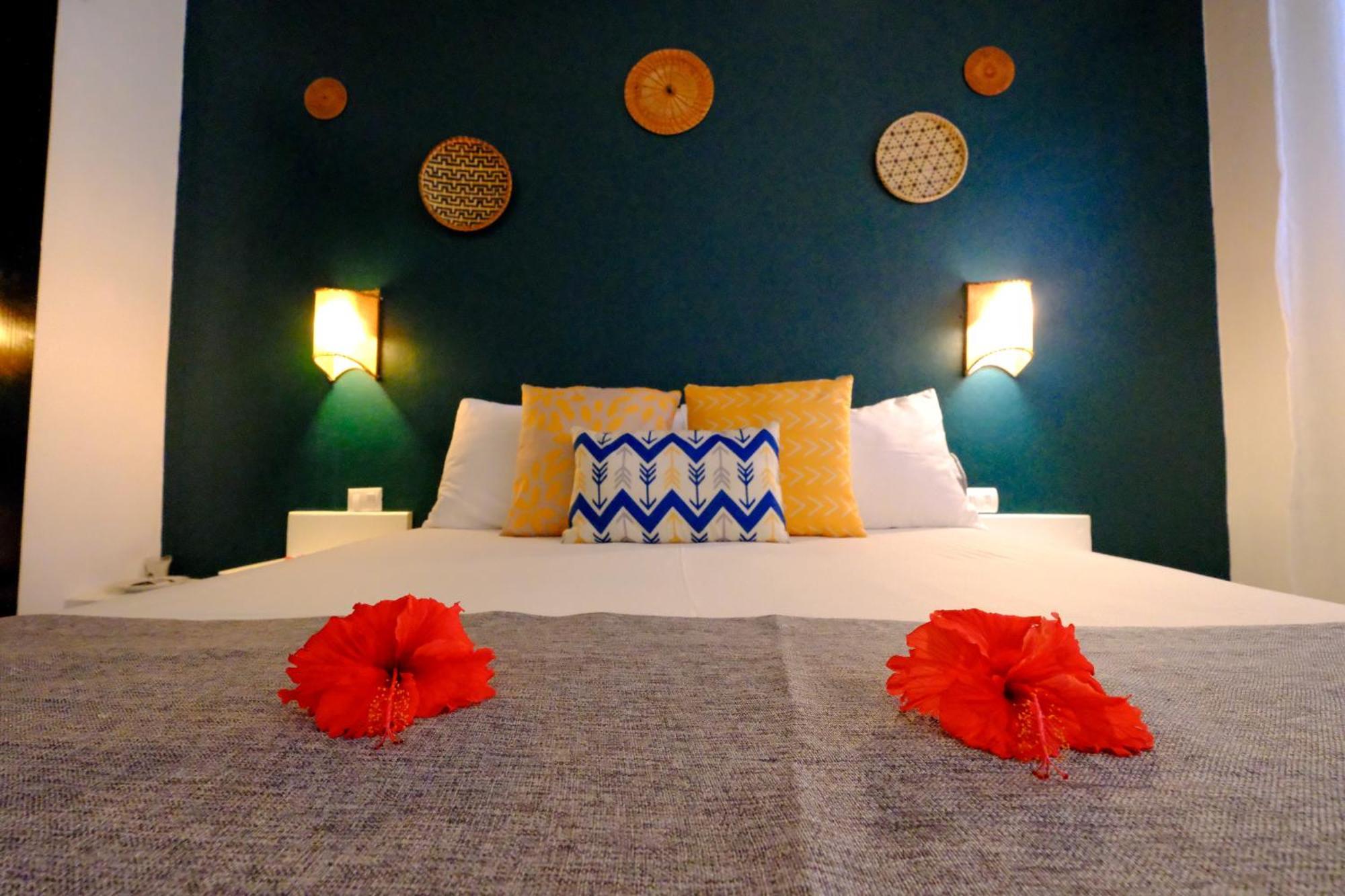 Hotel Enjoy Лас Теренас Екстериор снимка